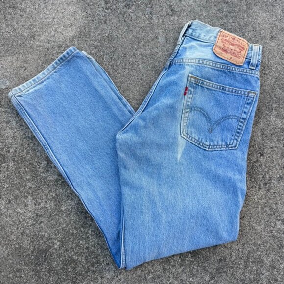 Levi's 505 Mens Jeans Size 30x30 Light Blue Denim Straight Leg Faded Regular Fit - Picture 1 of 11